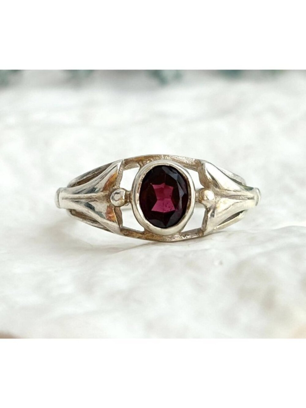 Garnet Gemstone Open Shank Sterling Silver 925 Vintage Ring - sz 6.25